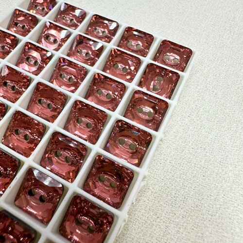 Квадратные Пуговицы Swarovski 10мм 5шт 942₽