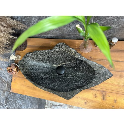Раковина из натурального камня Black Swan Ravine 67х36 25800₽