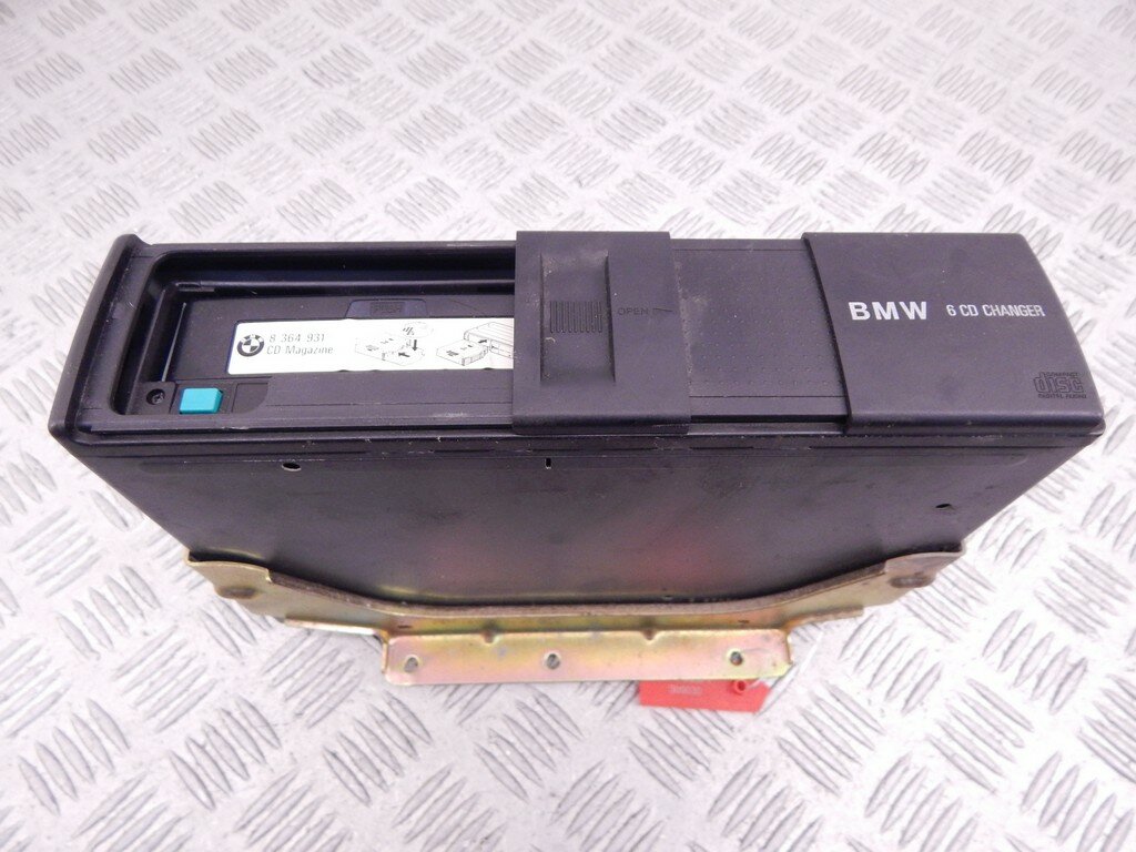 Чейнджер компакт дисков BMW 5-Series (E39) 65128361584