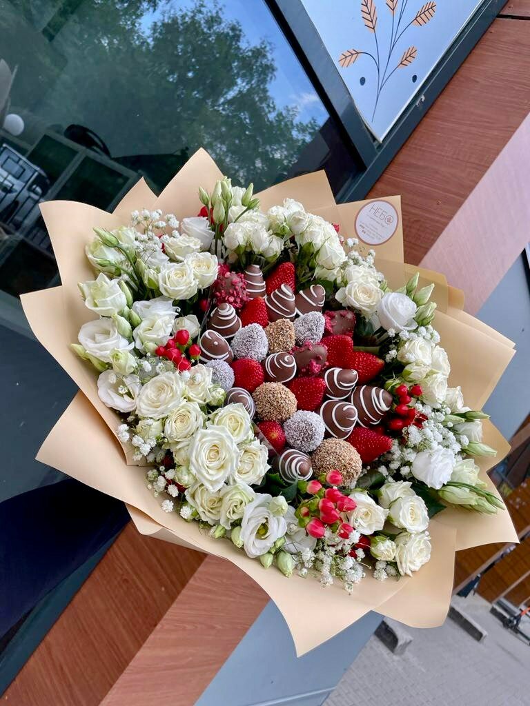 Букет Цветочный бар "небо" "Elegant", 21 цветок, 400 г, высота 45см