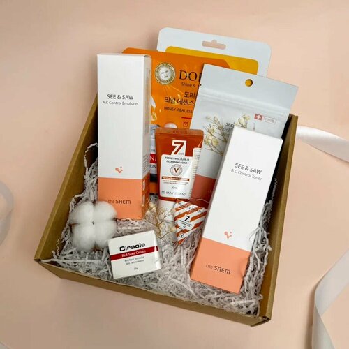 Подарочный набор уходовой косметики для женщин «Секреты здоровой и красивой кожи», бьюти бокс, подарок маме девушке подруге на день рождения