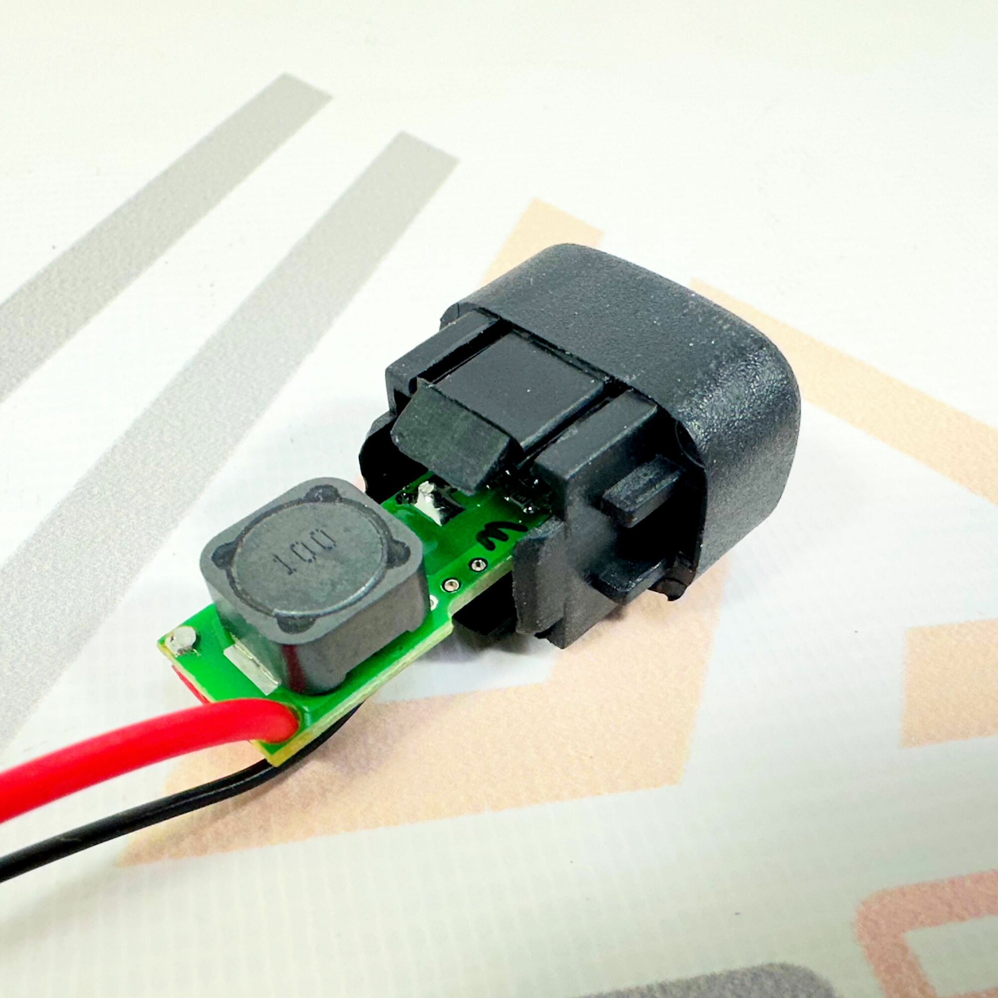 Зарядное устройство USB в штатную кнопку на 2 гнезда ВАЗ 2113 / 2114 / 2115 — фото 1