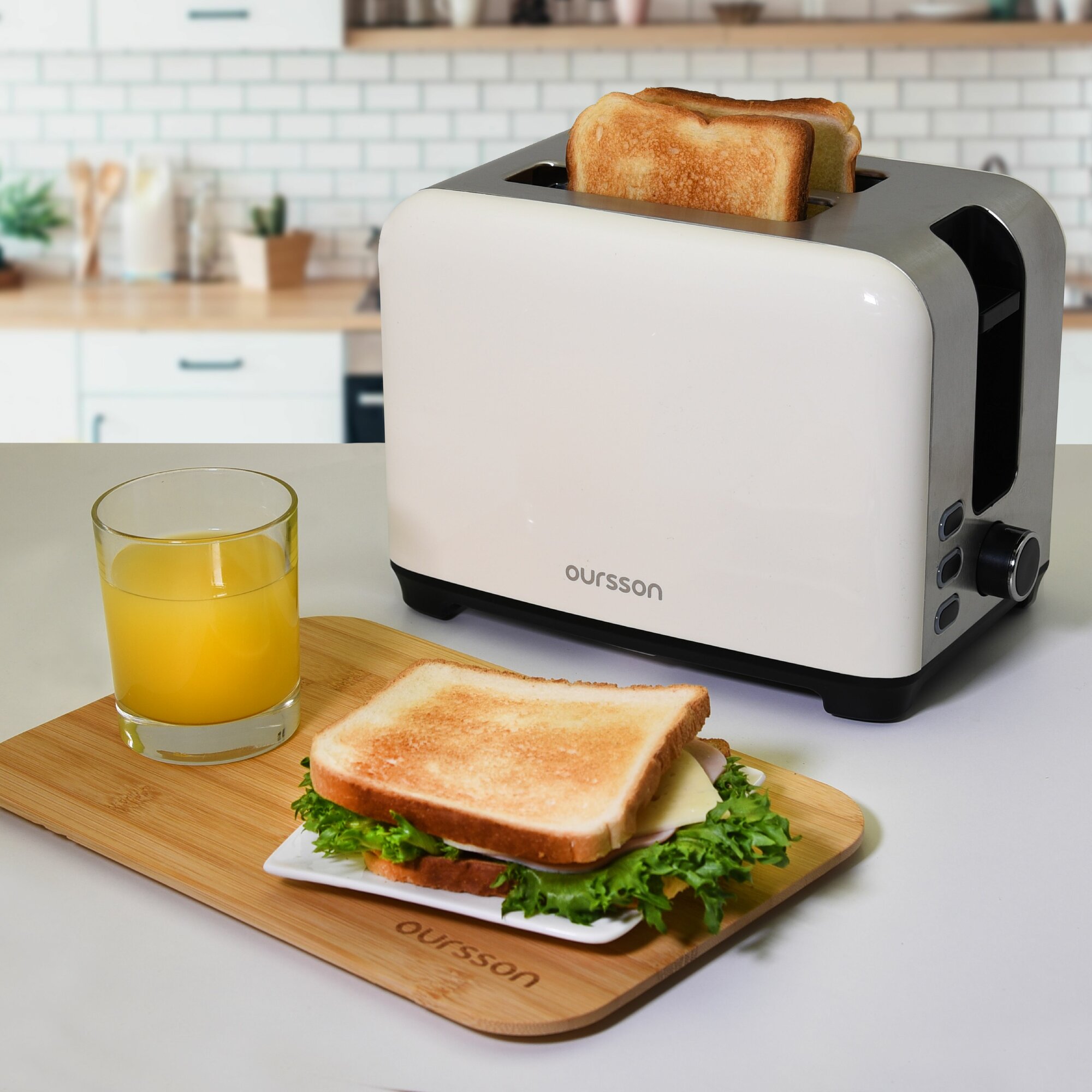 Тостер Oursson TS2120/IV с высокой мощностью 930Вт 7 степеней поджаривания функции размораживания и подогрева.