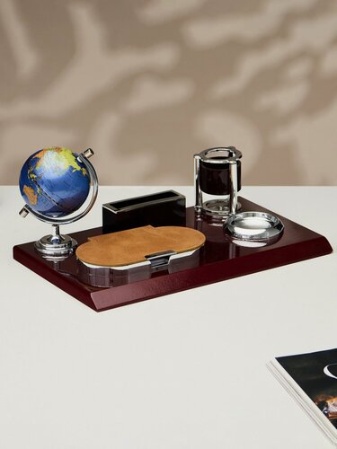 Изображение товара Настольный набор Сима-ленд, 5 в 1, визитница, красное дерево