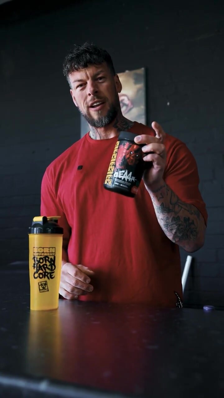 Mutant Creatine monohydrate 300g - креатин моногидрат от бренда мутант для сил и мощного роста — фото 1