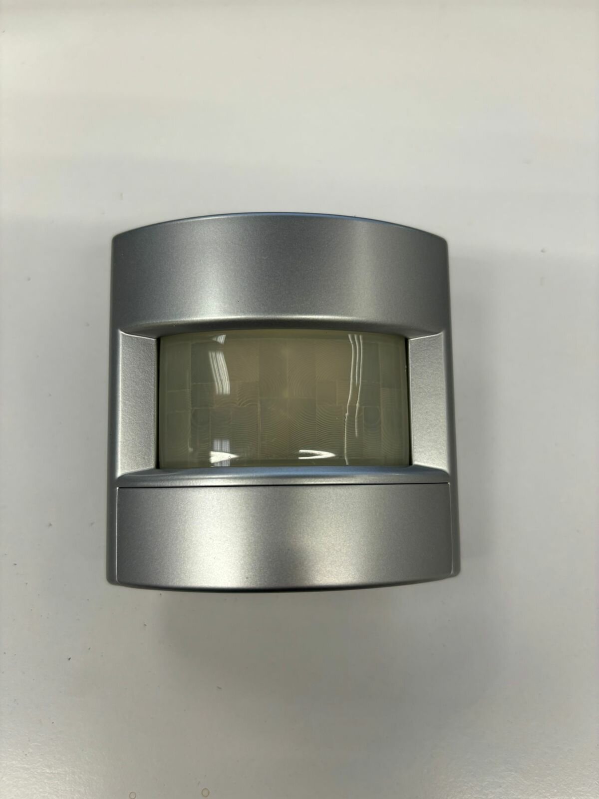 Датчик движения стандарт для установки. алюминий AL1280 JUNG