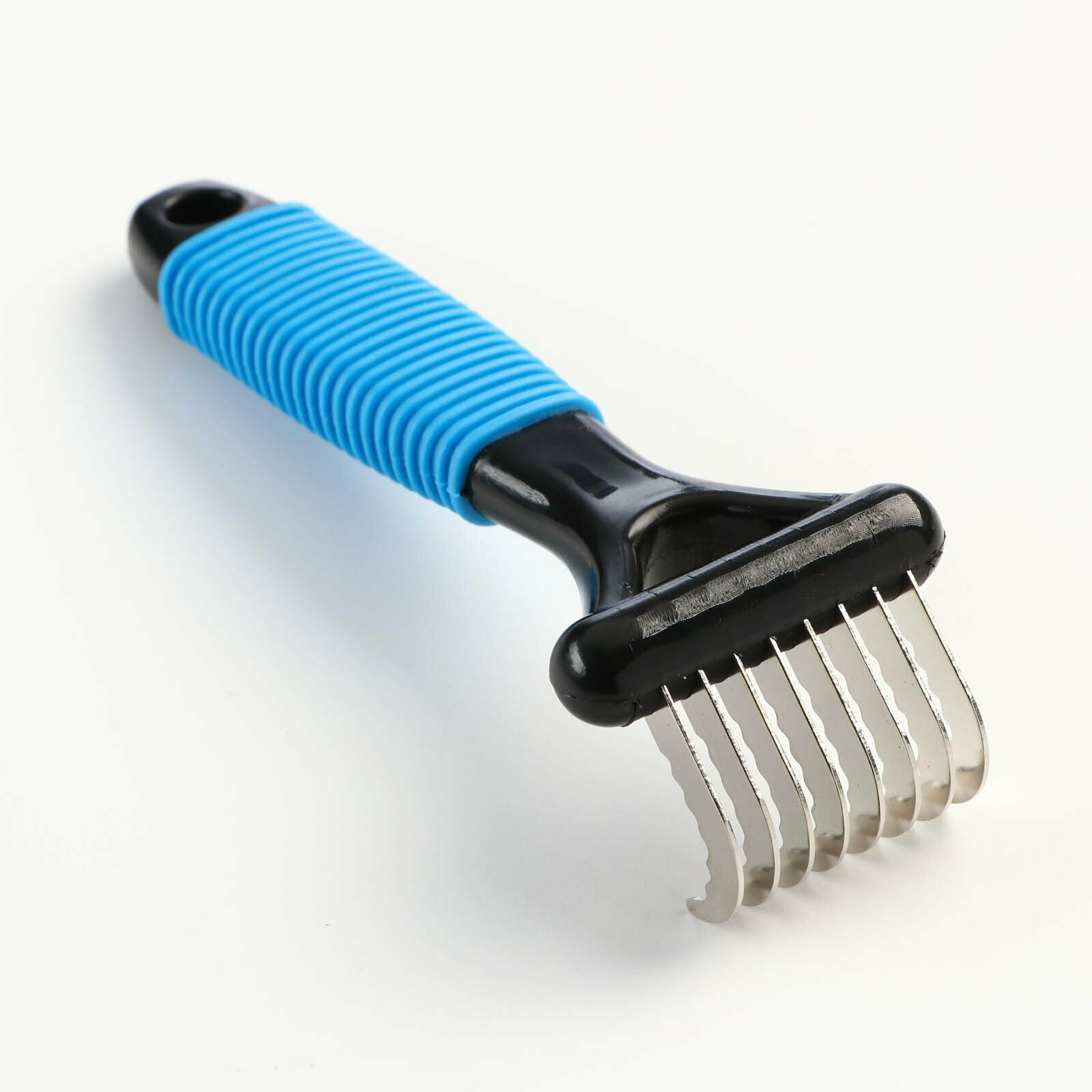 фото Колтунорез загнутый, 8 лезвий, 5.5 x 15 см, чёрно-синий