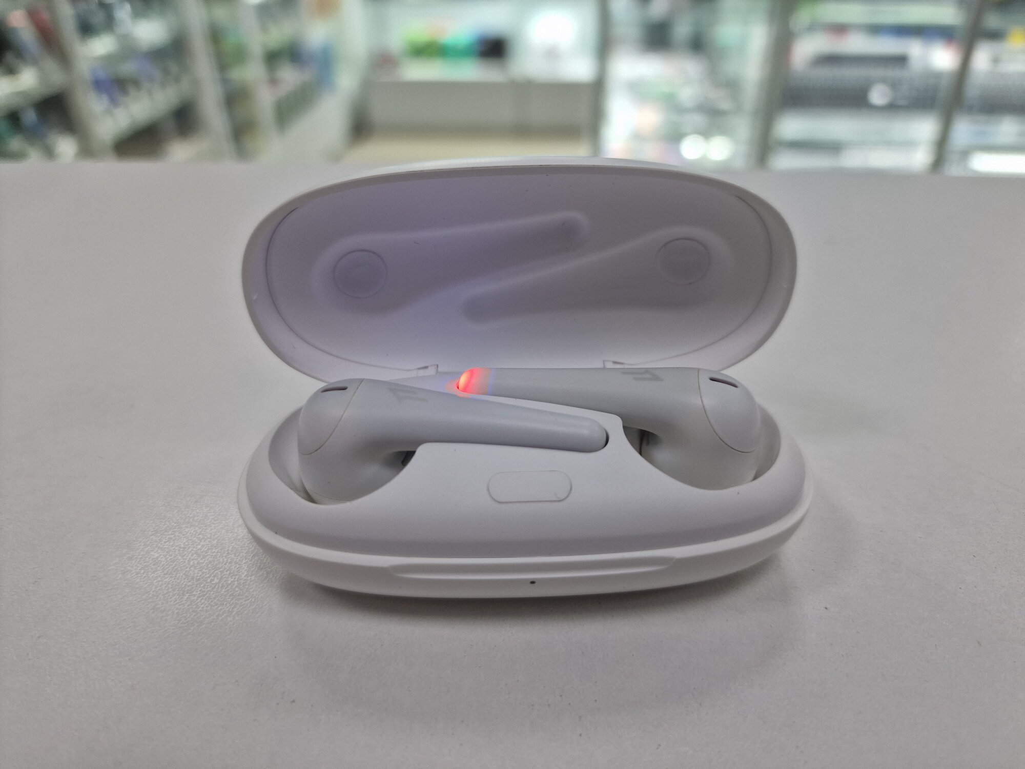 Наушники 1MORE Comfobuds Pro True Wireless Earbuds white