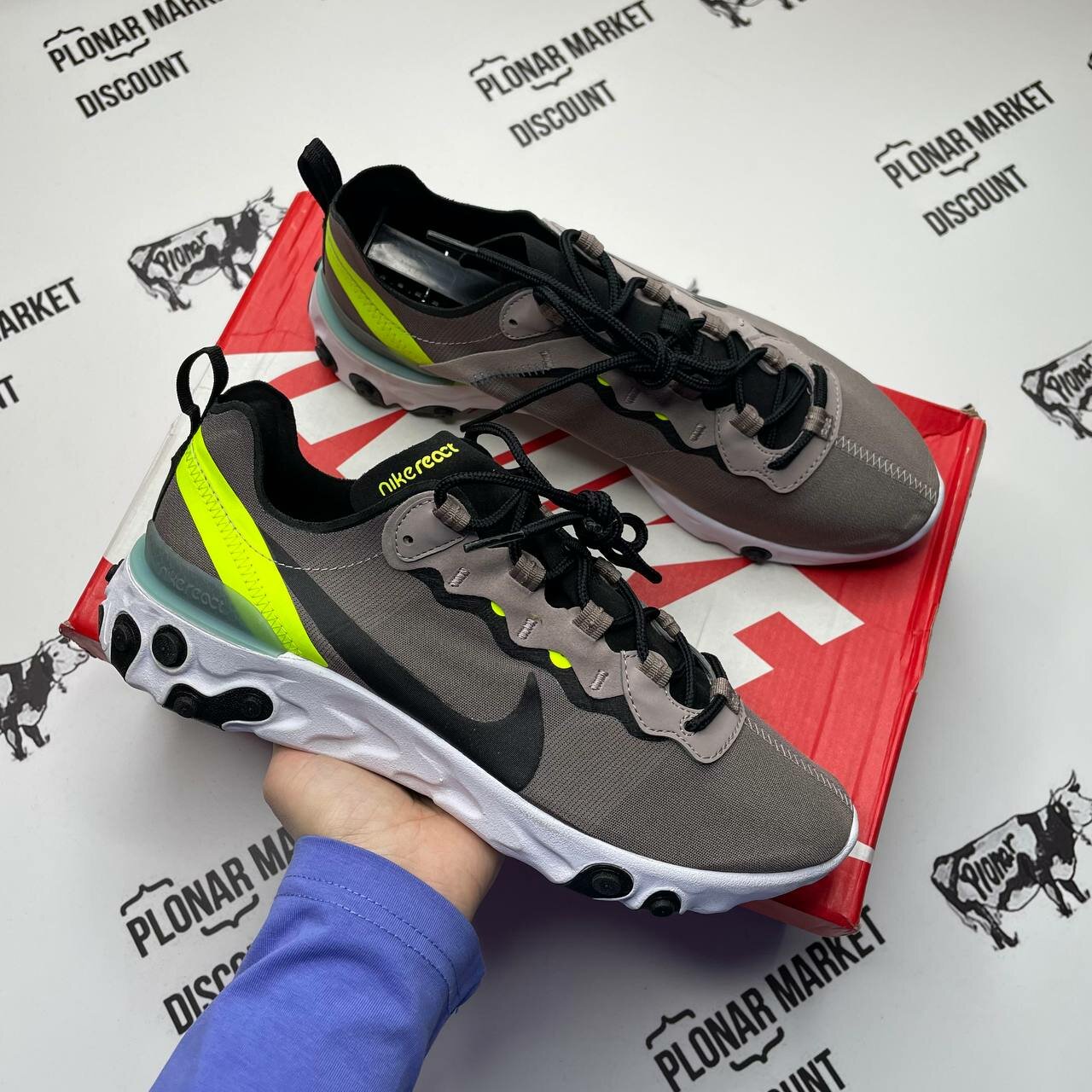 Кроссовки NIKE React