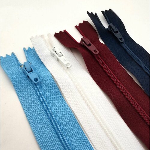 Молния юбочная тип 3 длина 15 см 4 шт неразъемная спиральная бордосинийголубойбелый 320₽