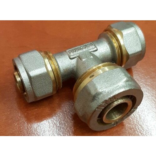 Тройник обжимной латунный RVC 16 х 20 х 16 мм ццц для металлопластиковых труб 480₽