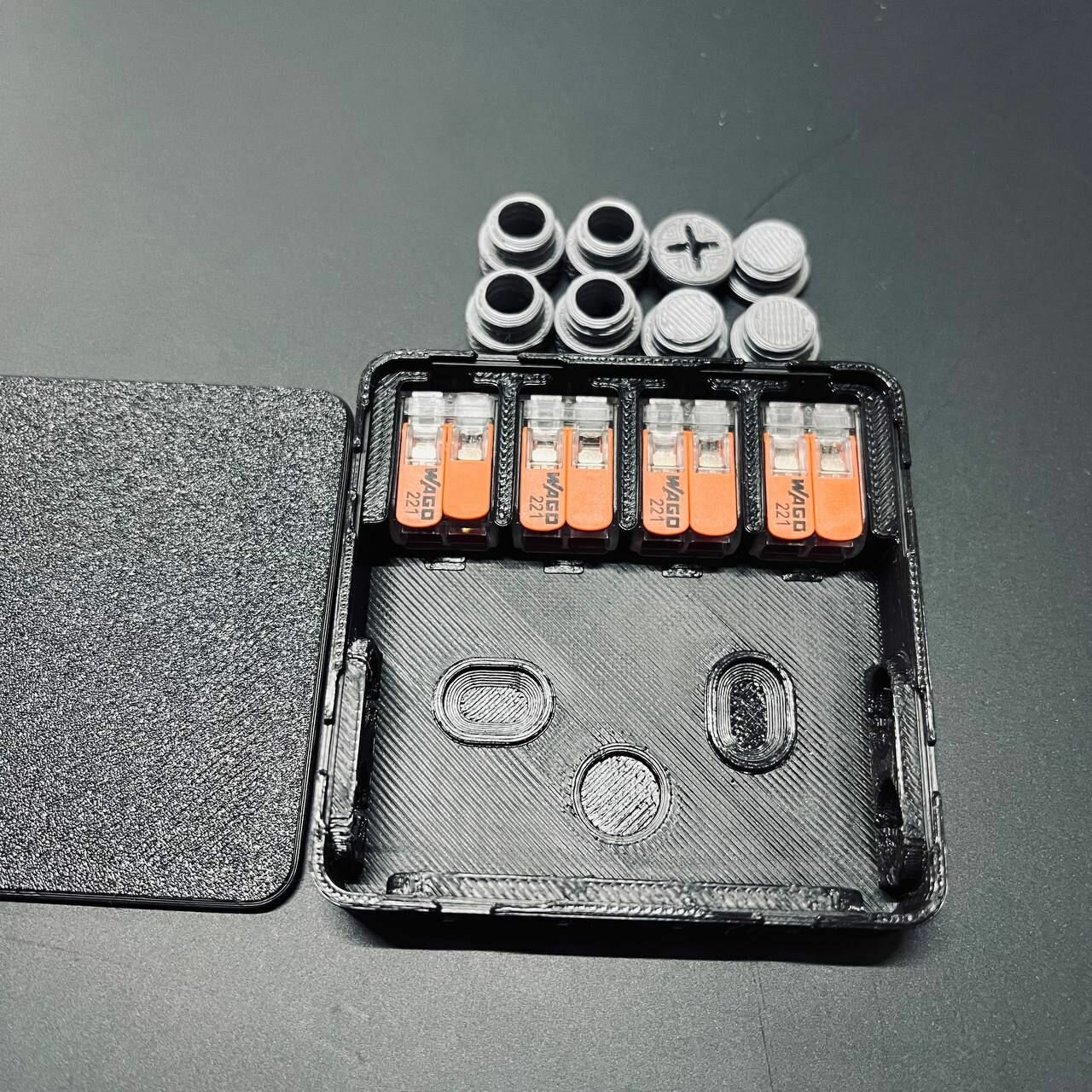 фото Распределительная коробка тонкая +WAGO 65х65