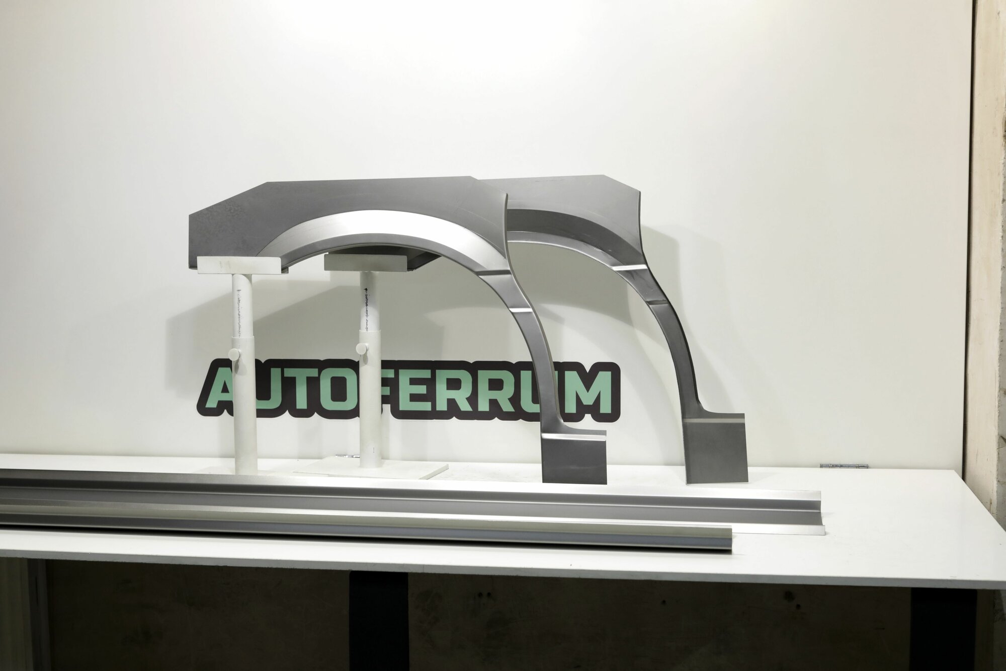 Кузовные ремонтные задние арки и пороги (комплект) для Mitsubishi Space Wagon 2 поколение (N3, N4) 1991-2000 (митсубиси спейс вагон 2), тип кузова - минивэн, холоднокатаная сталь 0.8 мм и 1 мм