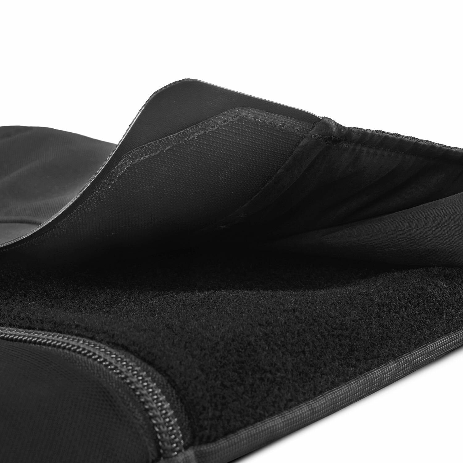 Сумка для ноутбука Laptop Base Layer (MATLBL001BK) черная — фото 1
