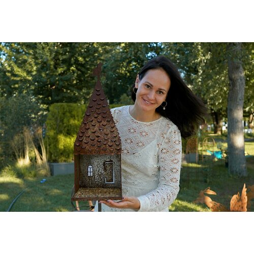 Кормушка домик