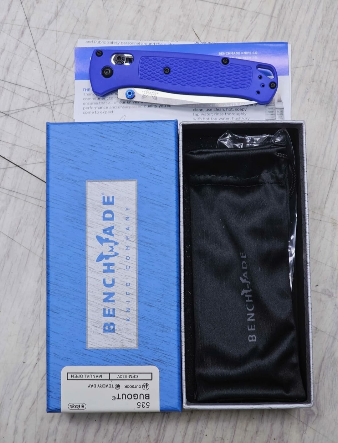 Нож складной Benchmade Bugout синий