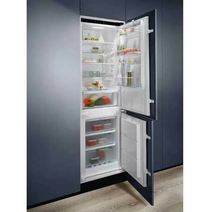Встраиваемый холодильник Electrolux - фото №8