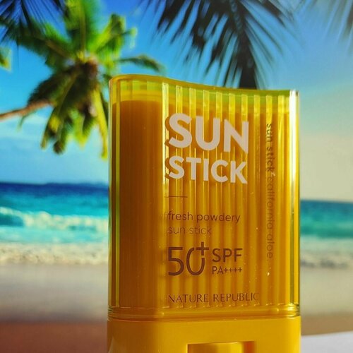 Солнцезащитный стик California Aloe SPF50 Nature Republic 40мл 2300₽