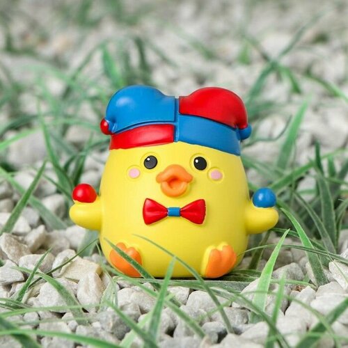 Утёнок на панель авто циркач желтый 609₽