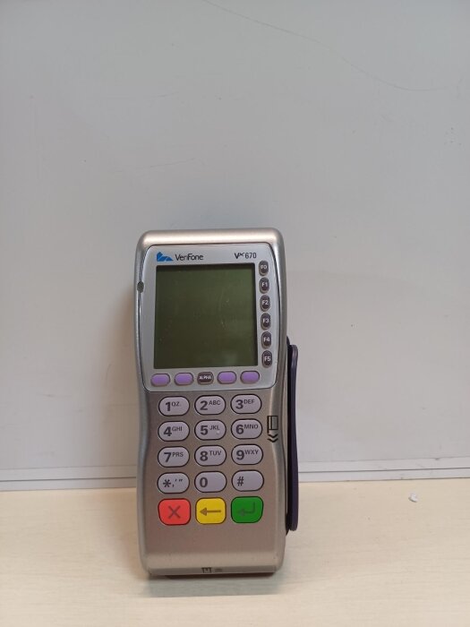 Платежный терминал Verifone VX670 c с блоком питания