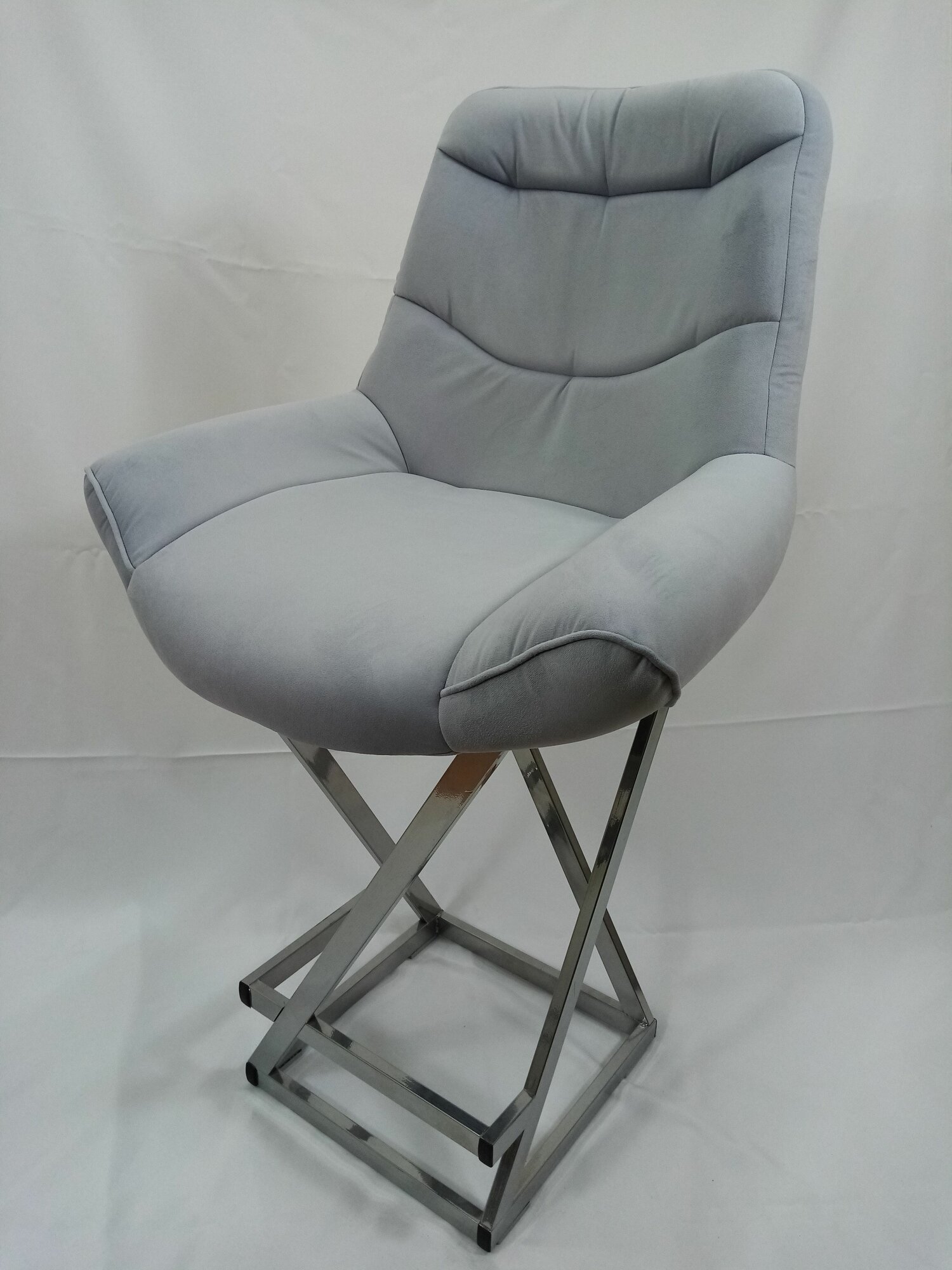 фото Барное кресло Grand, кожа бежевая, каркас черный (высота сиденья 67 см)