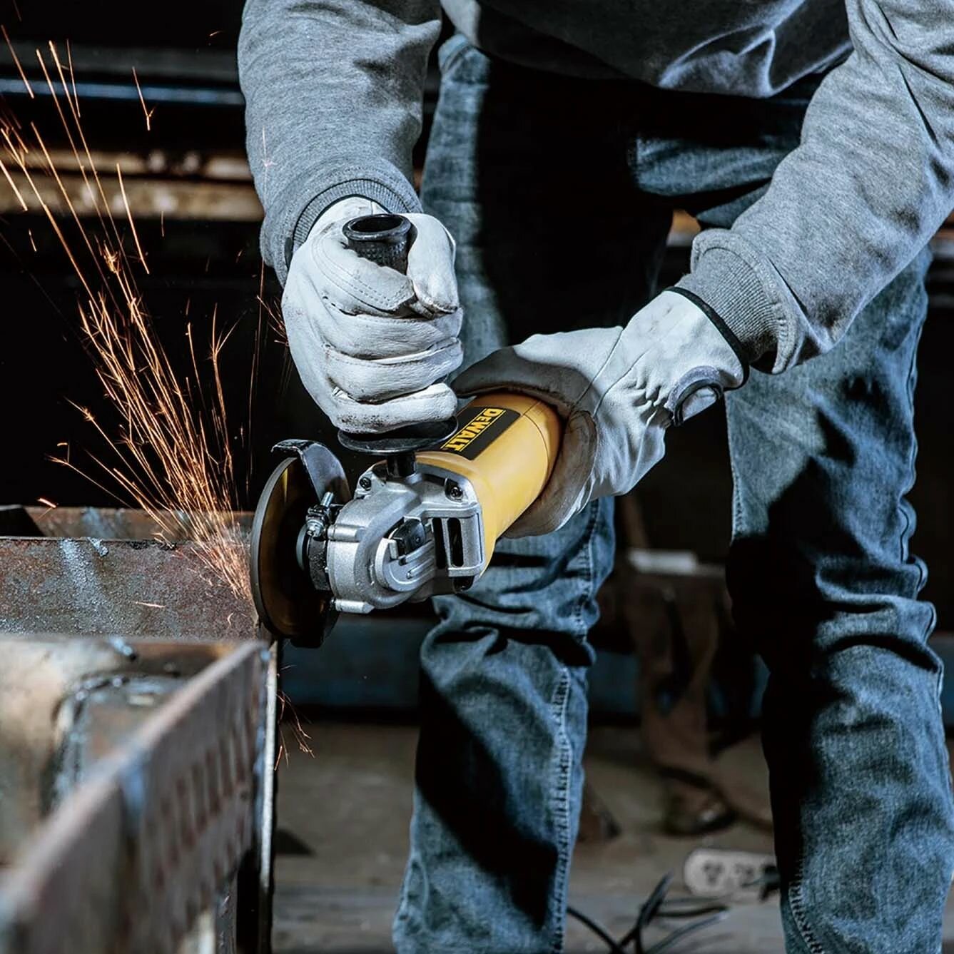 Угловая шлифмашина DEWALT, 1010 Вт, 125 мм, 11000 об/мин, в кейсе, - фото №12