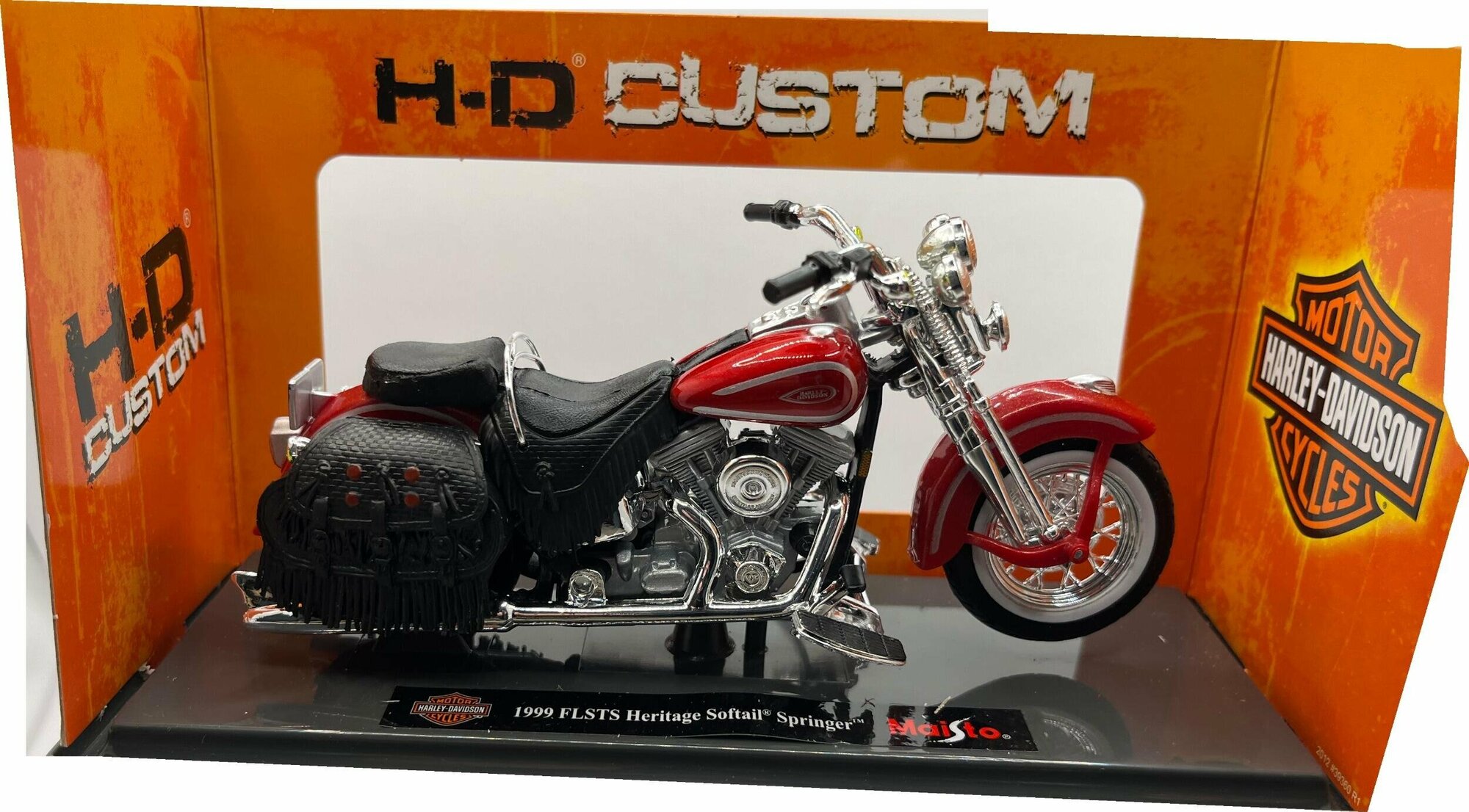 Мотоцикл Maisto Harley Davidson 1999 FLSTS Heritage Softail 1:18 39360