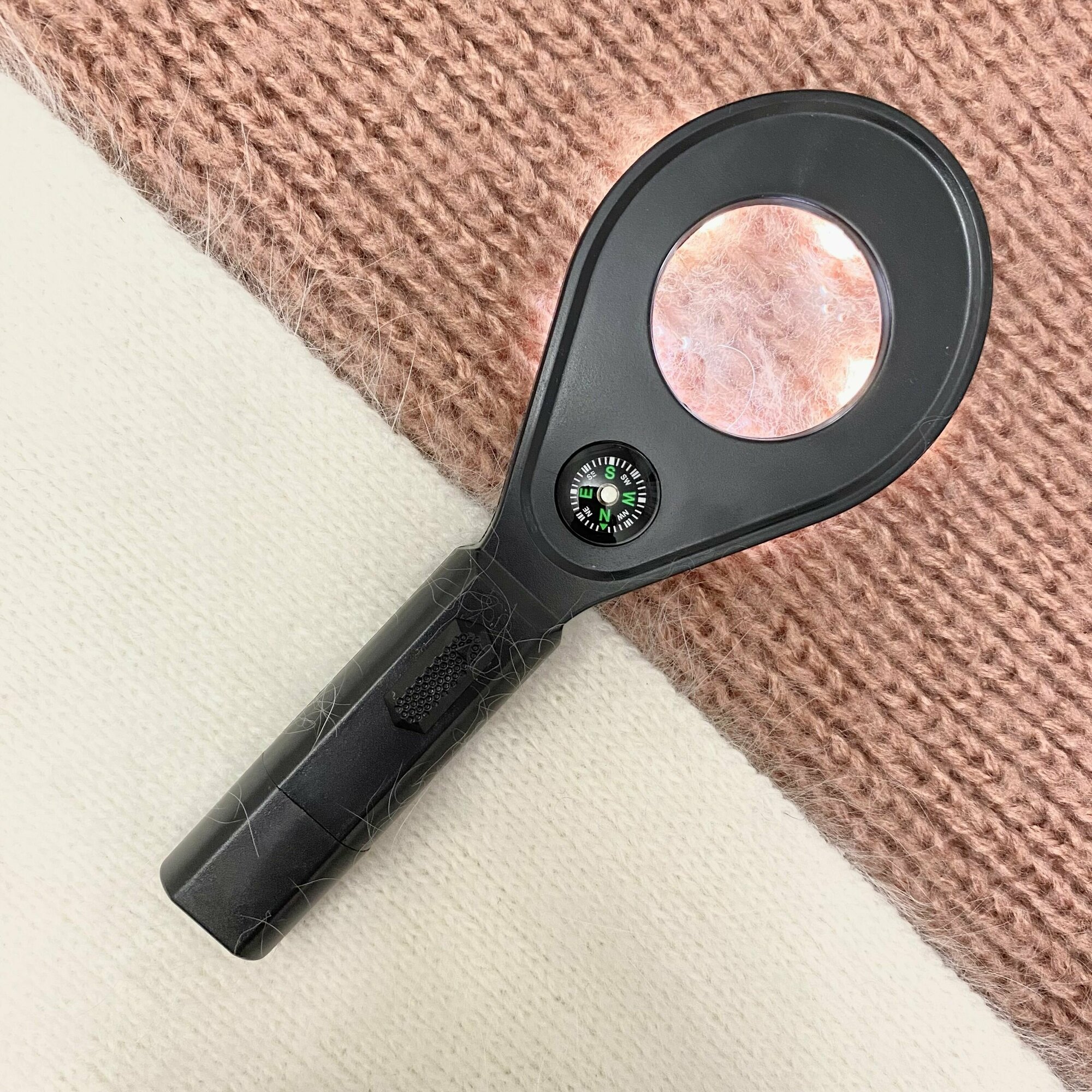 Лупа со светодидным фонариком и компасом , зарядка от USB , цвет черный — фото 1