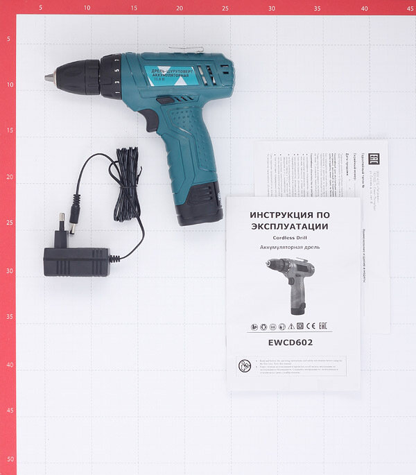 фото Дрель-шуруповерт аккумуляторная 10,8В 1,3Ач Li-Ion