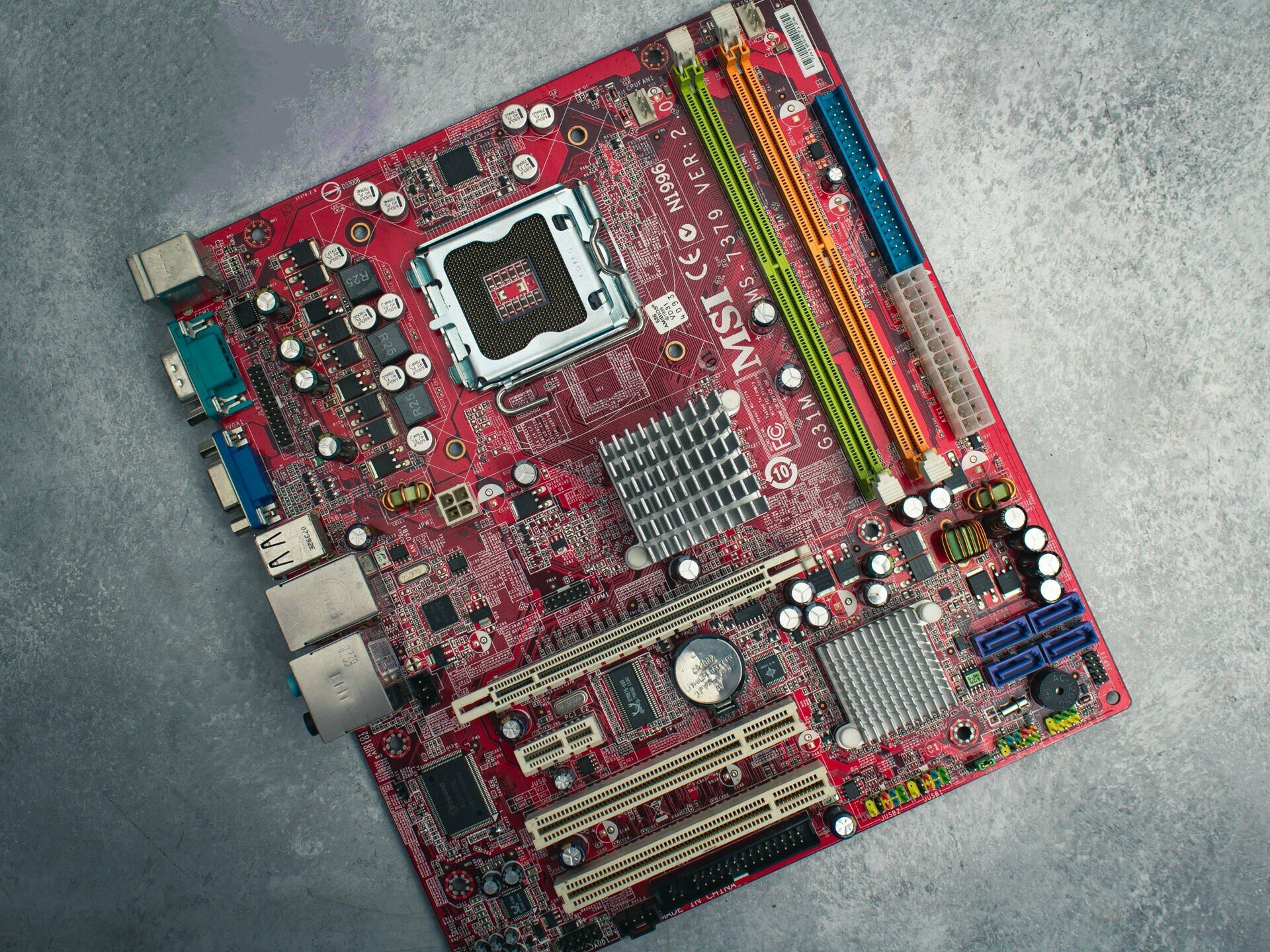 Материнская плата MSI G31M MS-7379 LGA 775