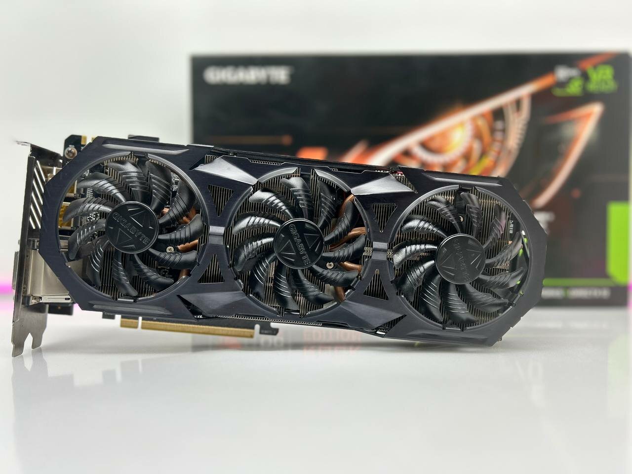 Видеокарта 8.0 Гб Gigabyte GeForce GTX 1070 G1 ROCK