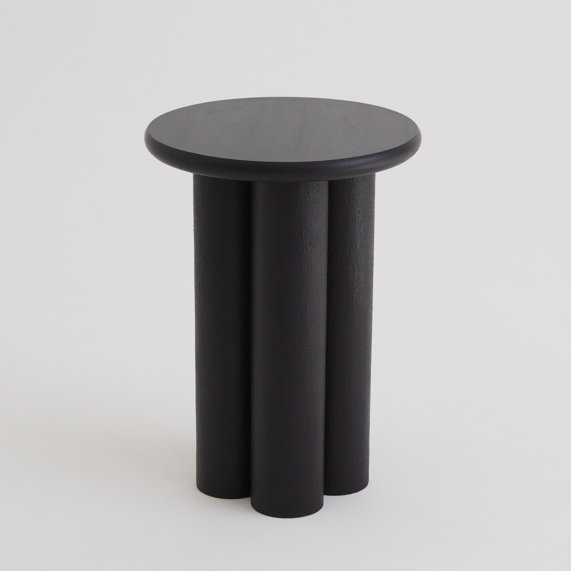 фото Дизайнерский журнальный стол