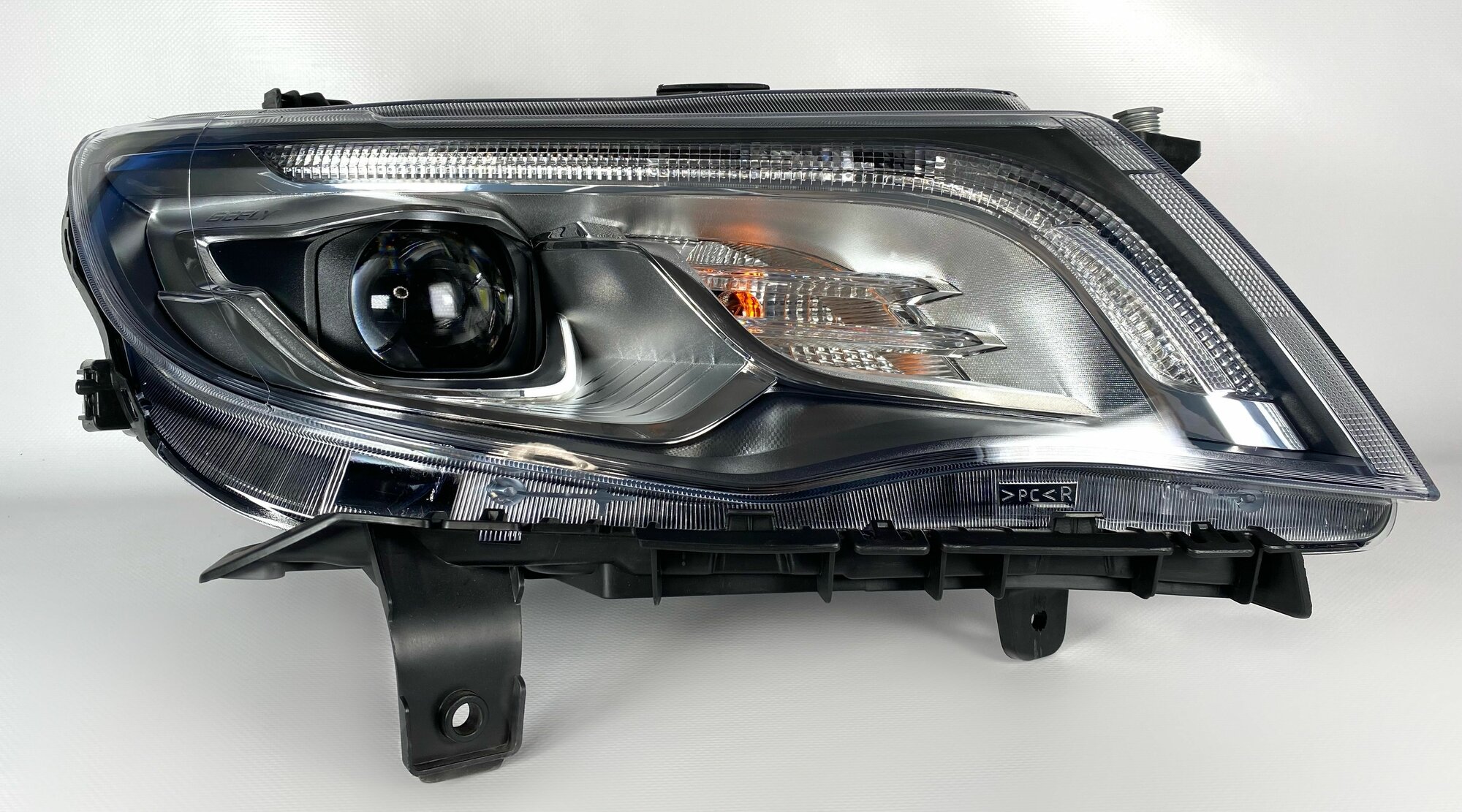 Фара Geely Atlas Джили Атлас I поколения, года 2016-2022 LED, ДХО, дневные ходовые огни светодиодные, 1 шт, ближний дальний свет галогенная передняя правая