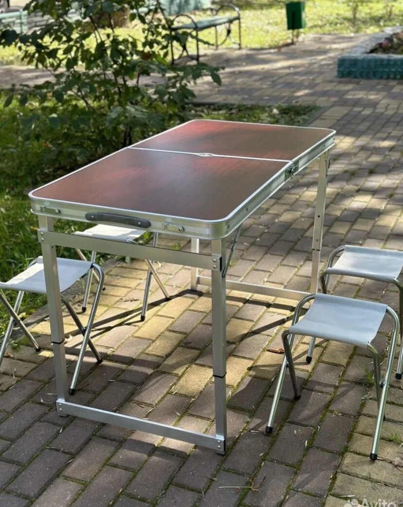 фото Усиленный туристический складной стол