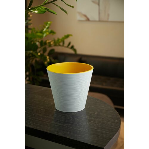 Кашпо четыре сезона Конус D225 21 см 6 л мята 599₽