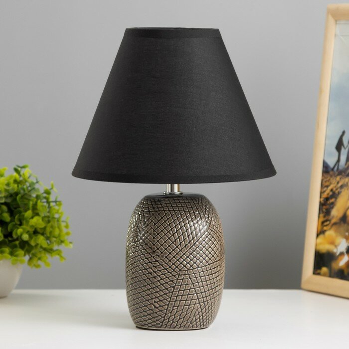 фото Настольная лампа "Лоренза" Е14 40Вт чёрный 20х20х28,5 см