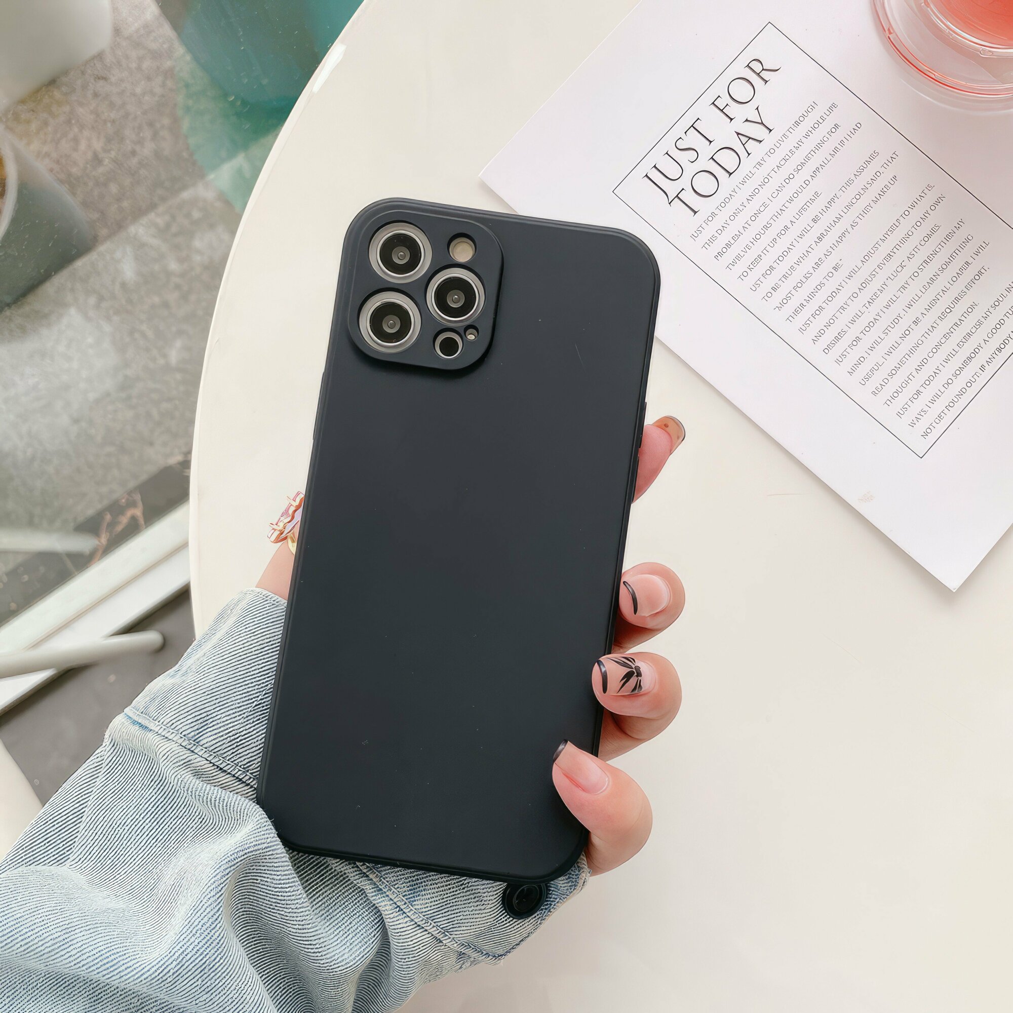 ADV GROUP / Чехол-накладка для iPhone 15 Pro, матовый, чёрный — фото 1