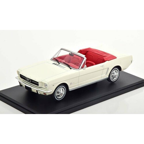 FORD Mustang convertible (1965), white / red масштабная модель автомобиля коллекционная модель машины ford mustang boss 429 1 24