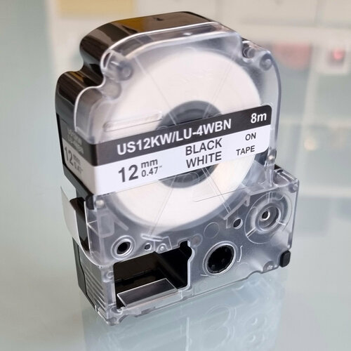 Картридж ленточный для принтера Epson серии LW LK-4WBN черный на белом 12 мм совместимый 595₽