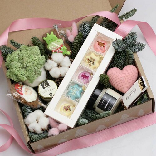 Новогодний подарочный набор 8