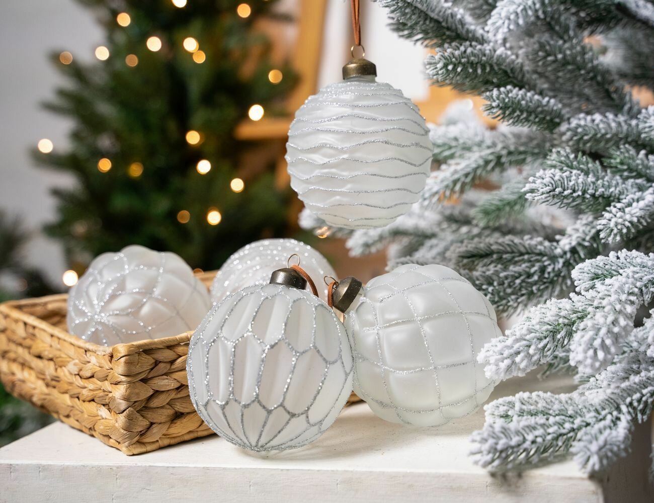 Набор стеклянных шаров кларитэ блан, морозный белый, 10 см, 6 шт, Winter Deco 19039-23039-10