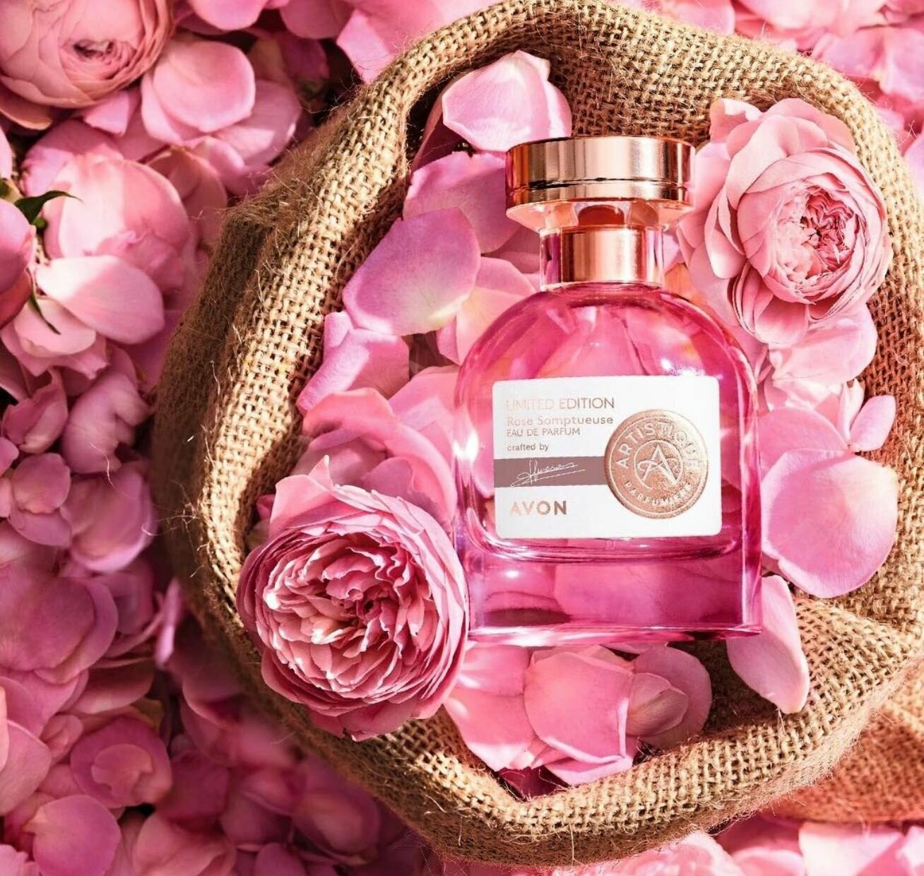 AVON Парфюмерная вода Artistique Rose Somptueuse для нее, 50 мл