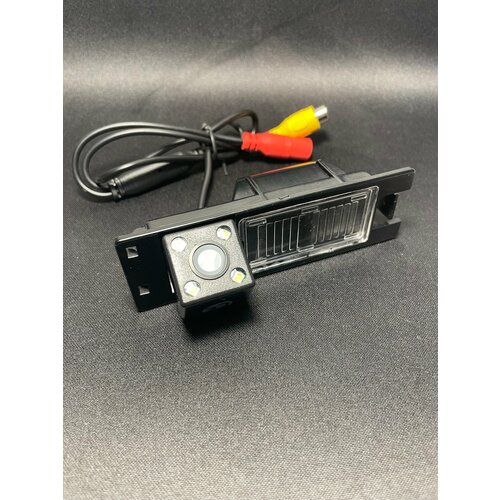 Камера заднего вида для Opel Vectra C02-08 Zafira B04-11 Astra H J04-15 Corsa D06-14 Insignia A08-17 1284₽