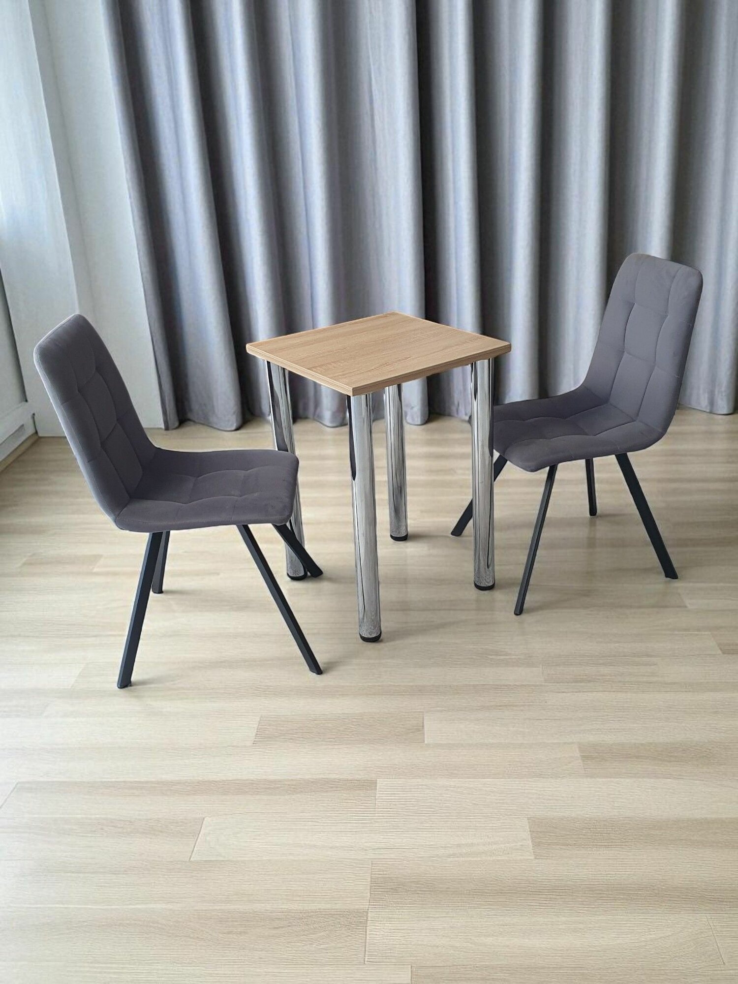 Стол обеденный/ цвет столешницы Дуб Сонома, 50*50 см. Ножки хром.