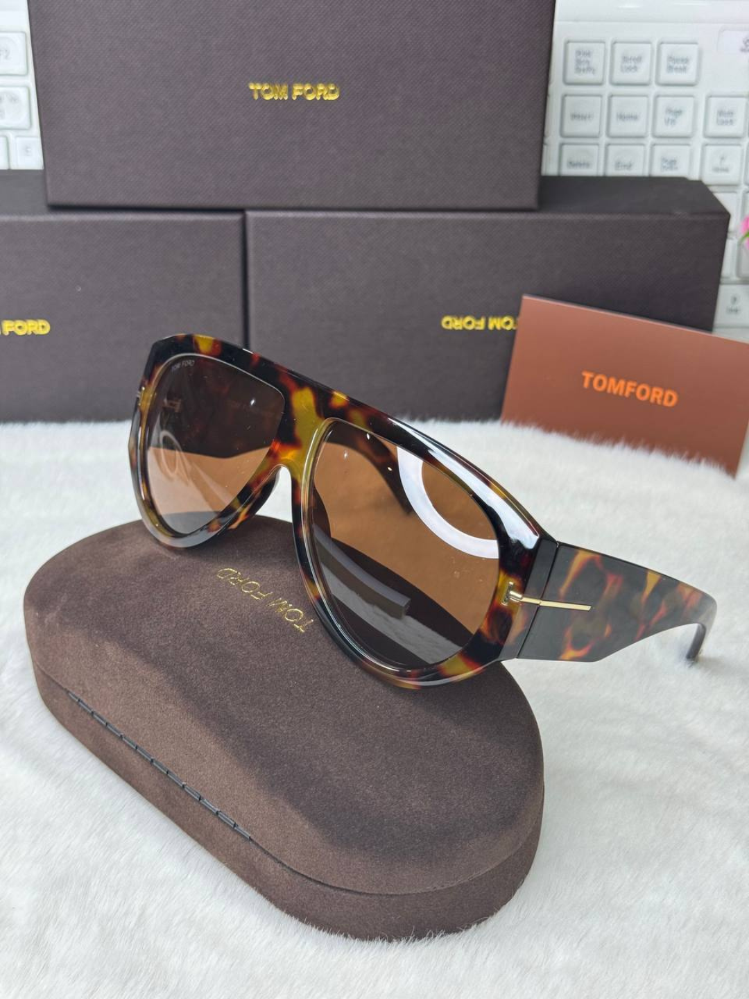 Солнцезащитные очки Tom Ford, зеленый, голубой, коричневый, желтый, бежевый