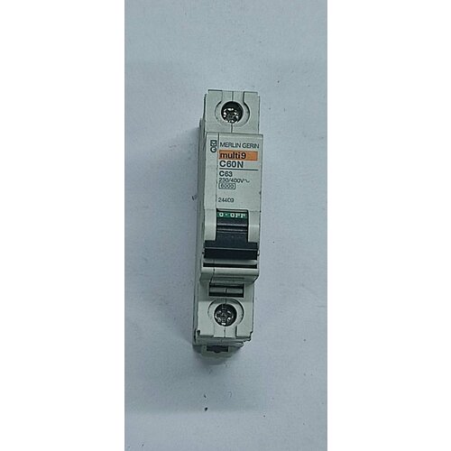 Schneider Electric MERLIN GERIN Автоматический выключатель Multi9 1P 63А (C) 6кА 24409 merlin gerin by schneider electric 59661 кабель rj45 для подключения sepam cca772 2 м