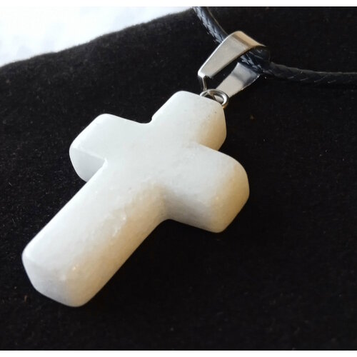 Крестик Подвеска на шею Крестик из камня Агат Белый, оберег и талисман удачи, агат, белый
