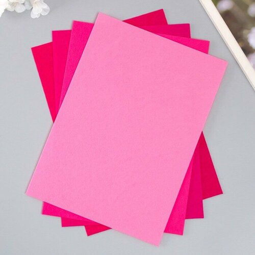 Набор жесткого фетра Астра 4 шт ассорти 1 мм 180 гр 20х30 см 303₽