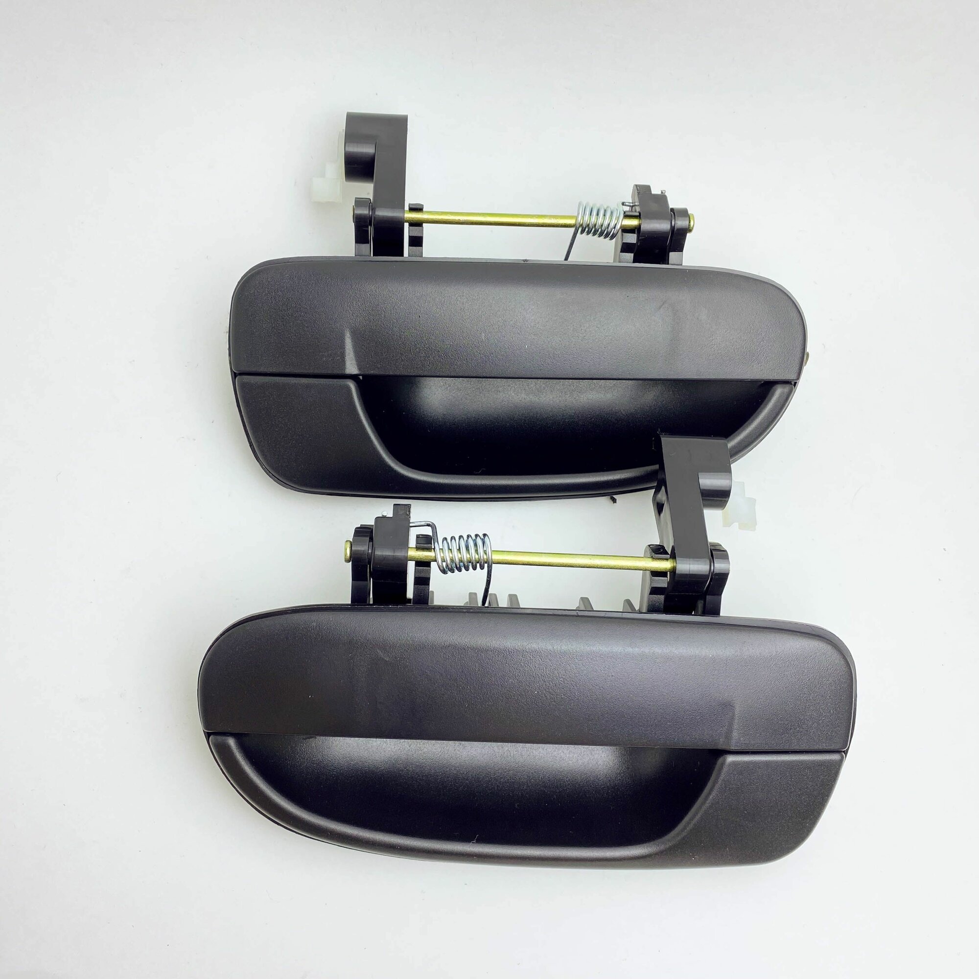 фото Ручка двери задняя правая и левая наружная на Hyundai Accent (Тагаз) - 8366025000. Комплект задних ручек на Акцент Тагаз.