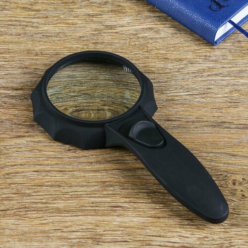 Лупа классическая с подсветкой 4х d75см 2 батарейки ААА 1061₽